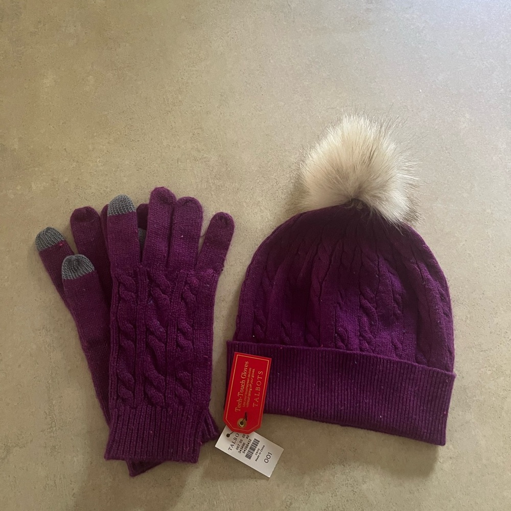 Talbots Purple Tech-Touch Gloves & Hat set
